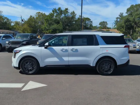 More photos of 2027 Kia Carnival Hybrid EX at Step One Kia Fort Walton Beach, FL