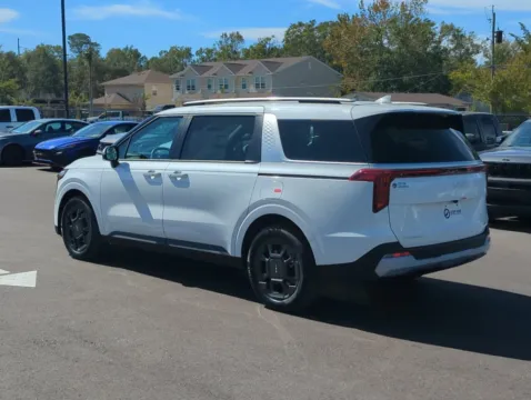 More photos of 2027 Kia Carnival Hybrid EX at Step One Kia Fort Walton Beach, FL