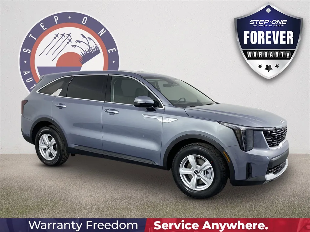 Silver 2025 Kia Sorento LX for sale in Fort Walton Beach, FL