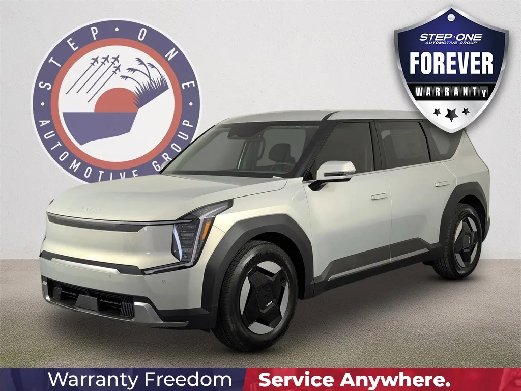 Silver 2026 Kia EV9 Light Long Range for sale in Fort Walton Beach, FL