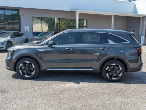 More photos of 2025 Kia Sorento Hybrid EX at Step One Kia Fort Walton Beach, FL