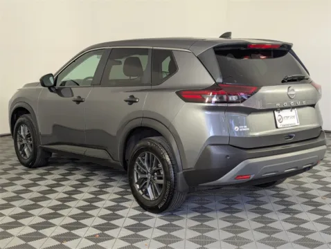 More photos of 2022 Nissan Rogue S at Step One Kia Fort Walton Beach, FL
