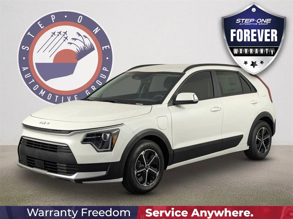 White 2025 Kia Niro Plug-In Hybrid EX for sale in Fort Walton Beach, FL