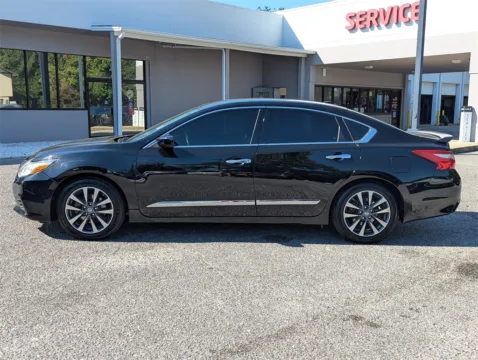 More photos of 2017 Nissan Altima 2.5 SV at Step One Kia Fort Walton Beach, FL
