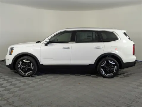 More photos of 2025 Kia Telluride S at Step One Kia Fort Walton Beach, FL