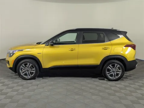 More photos of 2021 Kia Seltos S at Step One Kia Fort Walton Beach, FL