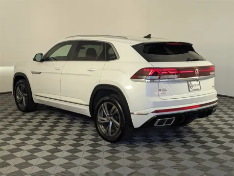 More photos of 2024 Volkswagen Atlas Cross Sport 2.0T SEL R-Line at Step One Kia Fort Walton Beach, FL