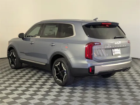 More photos of 2025 Kia Telluride S at Step One Kia Fort Walton Beach, FL