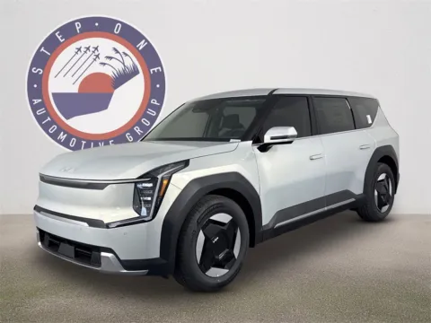Photos of 2026 Kia EV9 Light Long Range for sale in Fort Walton Beach, FL at Step One Kia Fort Walton Beach