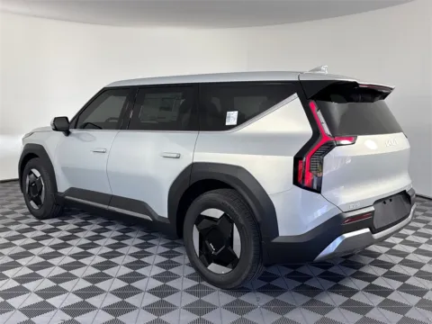More photos of 2026 Kia EV9 Light Long Range at Step One Kia Fort Walton Beach, FL