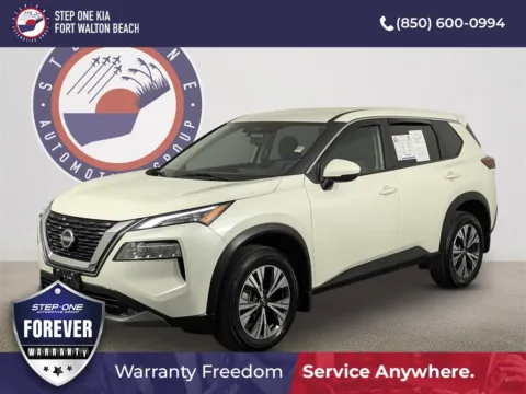 White 2023 Nissan Rogue SV for sale in Fort Walton Beach, FL