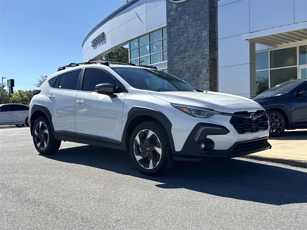 2025 Subaru Crosstrek Limited photo 3