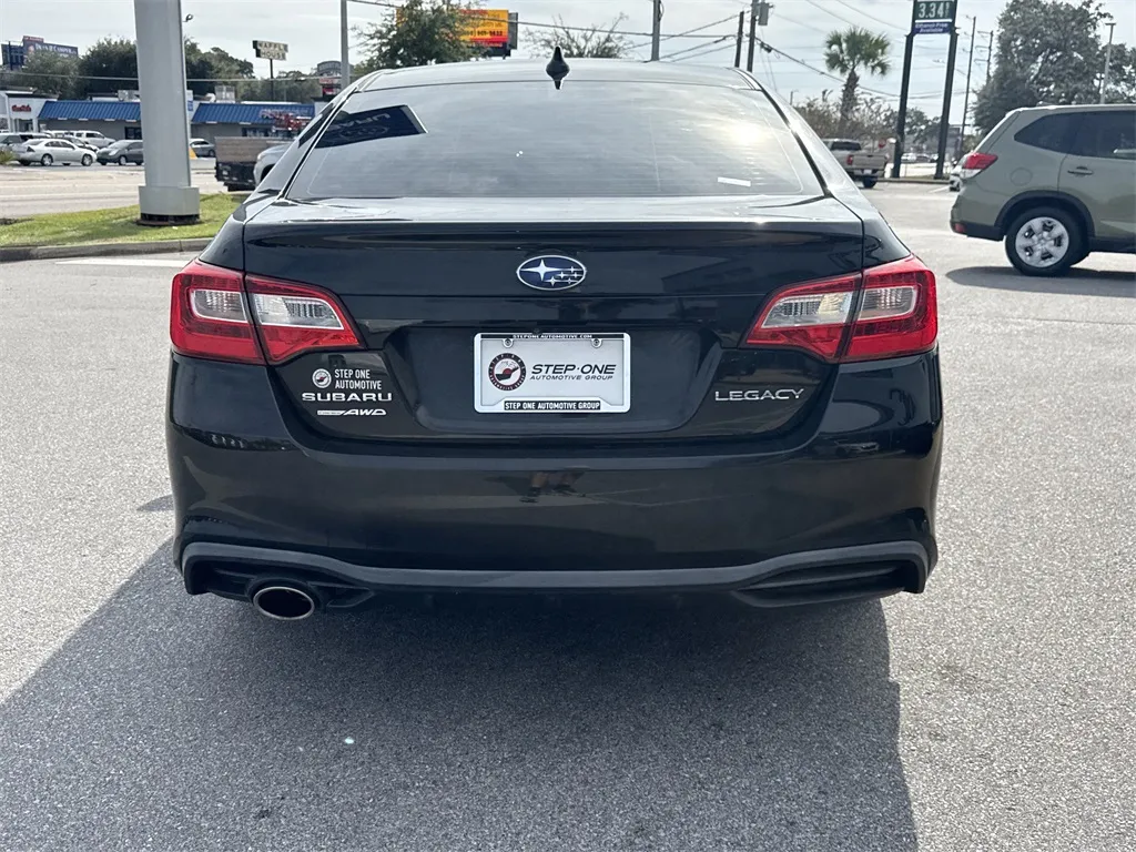 2018 Subaru Legacy 2.5 photo 3