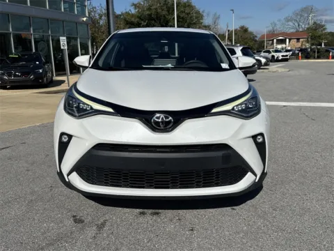 More photos of 2022 Toyota C-HR Limited at Step One Subaru Fort Walton Beach, FL