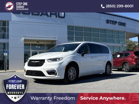 White 2024 Chrysler Pacifica Touring L for sale in Fort Walton Beach, FL