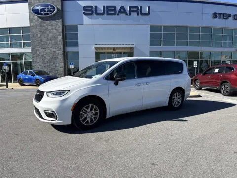 More photos of 2024 Chrysler Pacifica Touring L at Step One Subaru Fort Walton Beach, FL