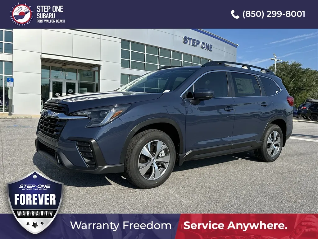 2025 Subaru Ascent Premium's photo