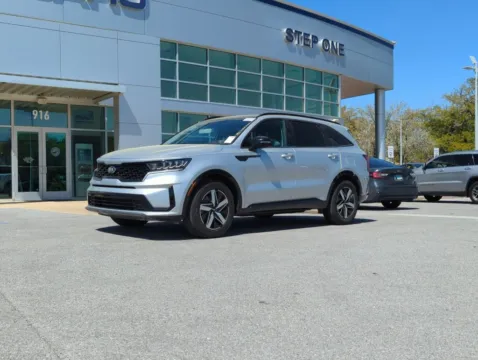 Photos of 2021 Kia Sorento S for sale in Fort Walton Beach, FL at Step One Subaru Fort Walton Beach