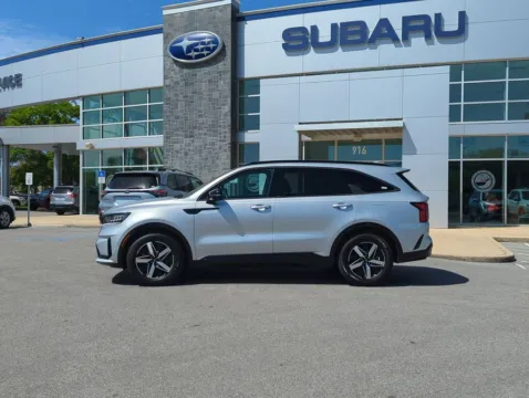 More photos of 2021 Kia Sorento S at Step One Subaru Fort Walton Beach, FL