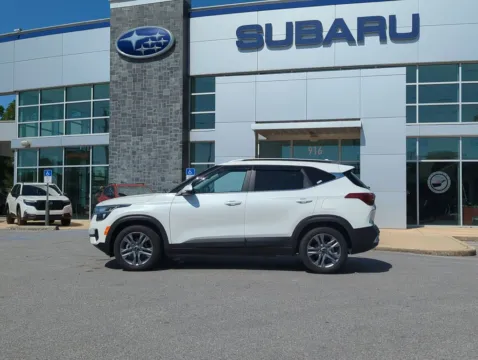 More photos of 2021 Kia Seltos S at Step One Subaru Fort Walton Beach, FL