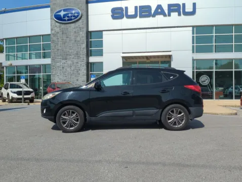 More photos of 2015 Hyundai Tucson SE at Step One Subaru Fort Walton Beach, FL