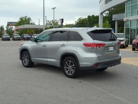 More photos of 2018 Toyota Highlander XLE at Step One Subaru Fort Walton Beach, FL