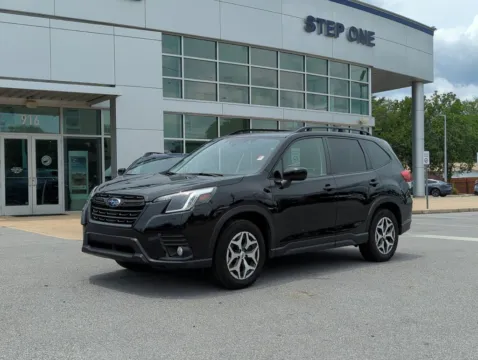 Black 2023 Subaru Forester Premium for sale in Fort Walton Beach, FL