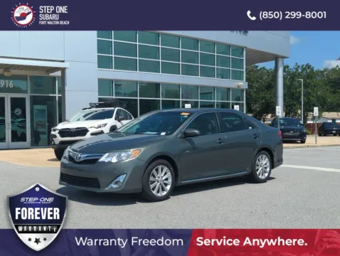 Green 2013 Toyota Camry XLE for sale in Fort Walton Beach, FL