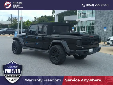 More photos of 2020 Jeep Gladiator Overland at Step One Subaru Fort Walton Beach, FL