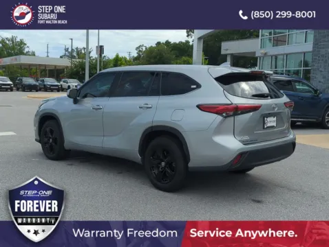 More photos of 2021 Toyota Highlander L at Step One Subaru Fort Walton Beach, FL