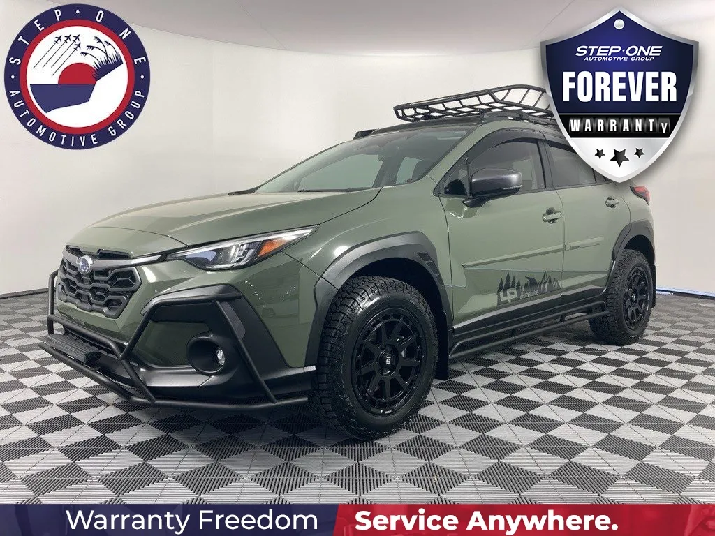 Green 2025 Subaru Crosstrek Limited for sale in Fort Walton Beach, FL