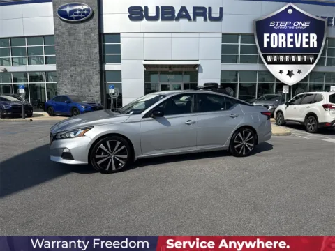 More photos of 2022 Nissan Altima 2.5 SR at Step One Subaru Fort Walton Beach, FL