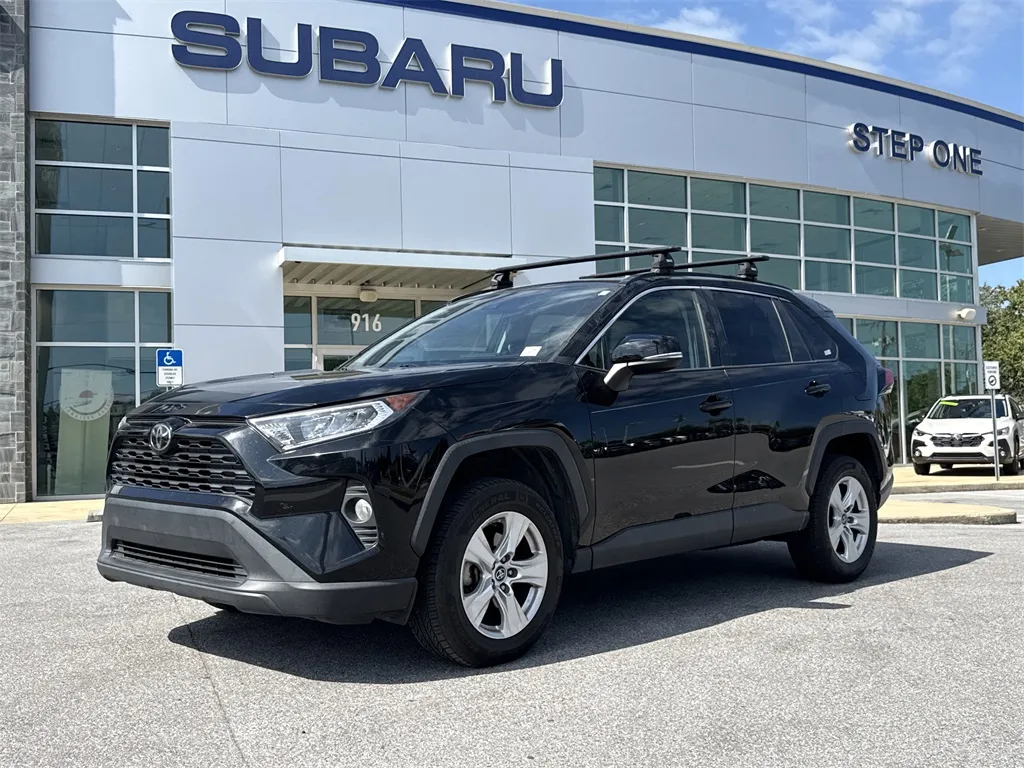 Black 2019 Toyota RAV4 XLE for sale in Fort Walton Beach, FL