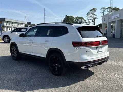 More photos of 2026 Volkswagen Atlas 2.0T SE w/Technology at Step One Volkswagen Fort Walton Beach, FL