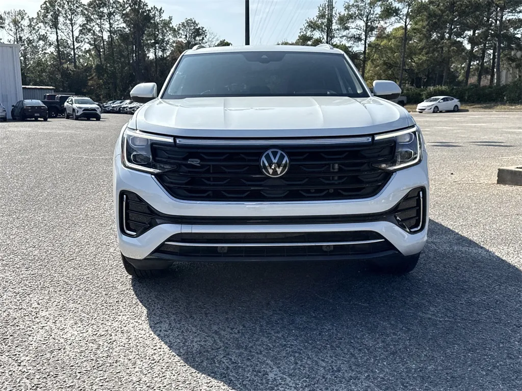 2024 Volkswagen Atlas Cross Sport SEL R-Line photo 4