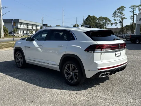More photos of 2024 Volkswagen Atlas Cross Sport 2.0T SEL R-Line at Step One Volkswagen Fort Walton Beach, FL