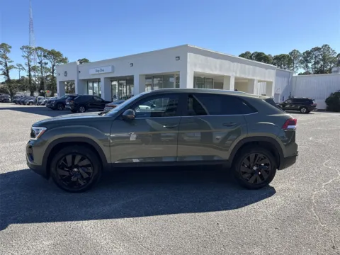 More photos of 2026 Volkswagen Atlas Cross Sport 2.0T SE w/Technology at Step One Volkswagen Fort Walton Beach, FL