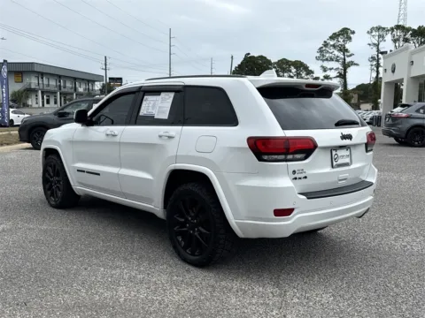 More photos of 2019 Jeep Grand Cherokee Altitude at Step One Volkswagen Fort Walton Beach, FL
