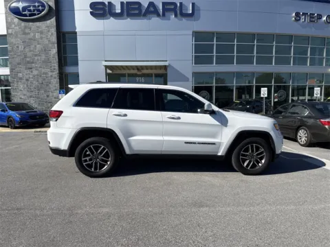 More photos of 2017 Jeep Cherokee Latitude at Step One Volkswagen Fort Walton Beach, FL