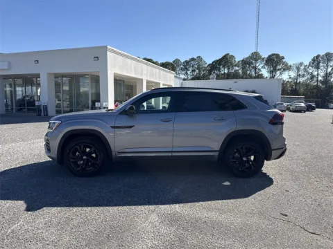More photos of 2026 Volkswagen Atlas Cross Sport 2.0T SEL R-Line Black at Step One Volkswagen Fort Walton Beach, FL