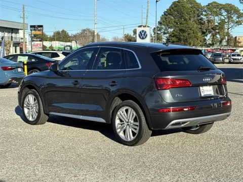 More photos of 2020 Audi Q5 45 Premium Plus at Step One Volkswagen Fort Walton Beach, FL