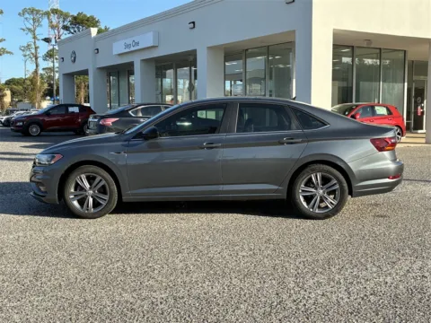 More photos of 2019 Volkswagen Jetta R-Line at Step One Volkswagen Fort Walton Beach, FL