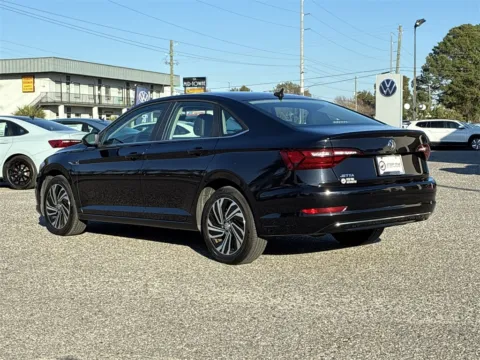 More photos of 2020 Volkswagen Jetta SEL at Step One Volkswagen Fort Walton Beach, FL