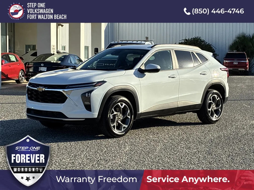 White 2025 Chevrolet Trax LT for sale in Fort Walton Beach, FL