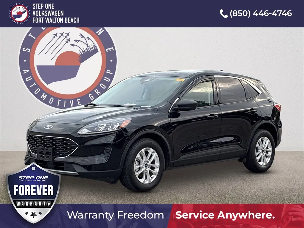 Black 2022 Ford Escape Hybrid SE for sale in Fort Walton Beach, FL