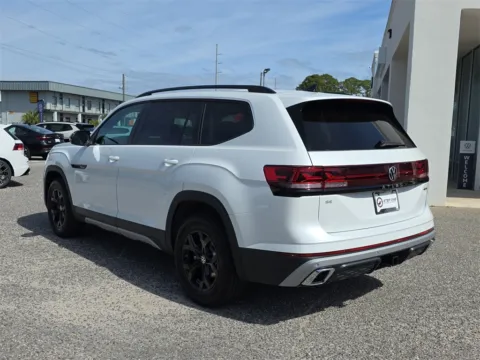 More photos of 2026 Volkswagen Atlas 2.0T Peak Edition at Step One Volkswagen Fort Walton Beach, FL