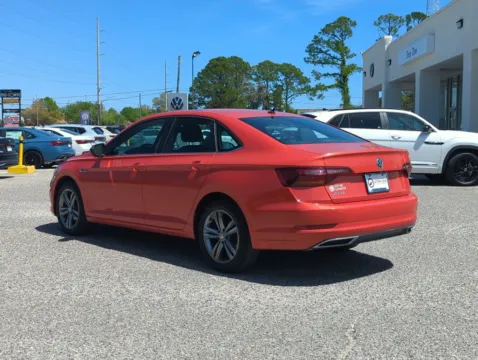 More photos of 2019 Volkswagen Jetta at Step One Volkswagen Fort Walton Beach, FL