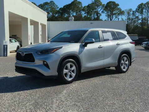Photos of 2024 Toyota Highlander LE for sale in Fort Walton Beach, FL at Step One Volkswagen Fort Walton Beach