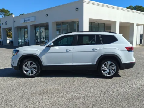 More photos of 2022 Volkswagen Atlas 3.6L V6 SE w/Technology at Step One Volkswagen Fort Walton Beach, FL