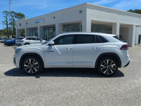 More photos of 2026 Volkswagen Atlas Cross Sport 2.0T SEL Premium R-Line at Step One Volkswagen Fort Walton Beach, FL